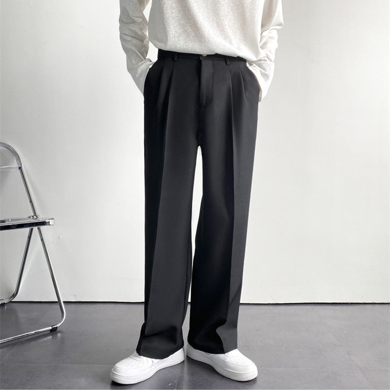 GUNSAN Enganliegende Hose